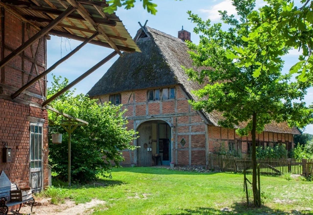 Reetscheune Kruezen Kruzen Esterno foto